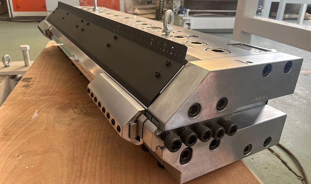 Pe Chemical Foaming Sheet Extruder Machine